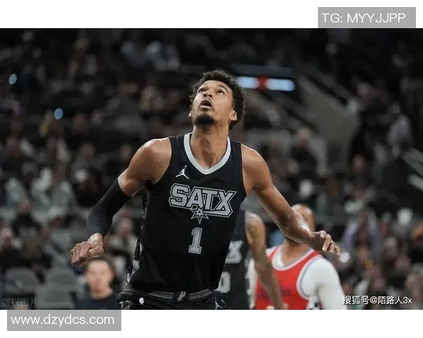 文班亚马法国队首战狂砍27分横扫意大利引发NBA球探热议