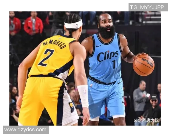 快船与步行者激战正酣NBA赛场精彩瞬间回顾与分析